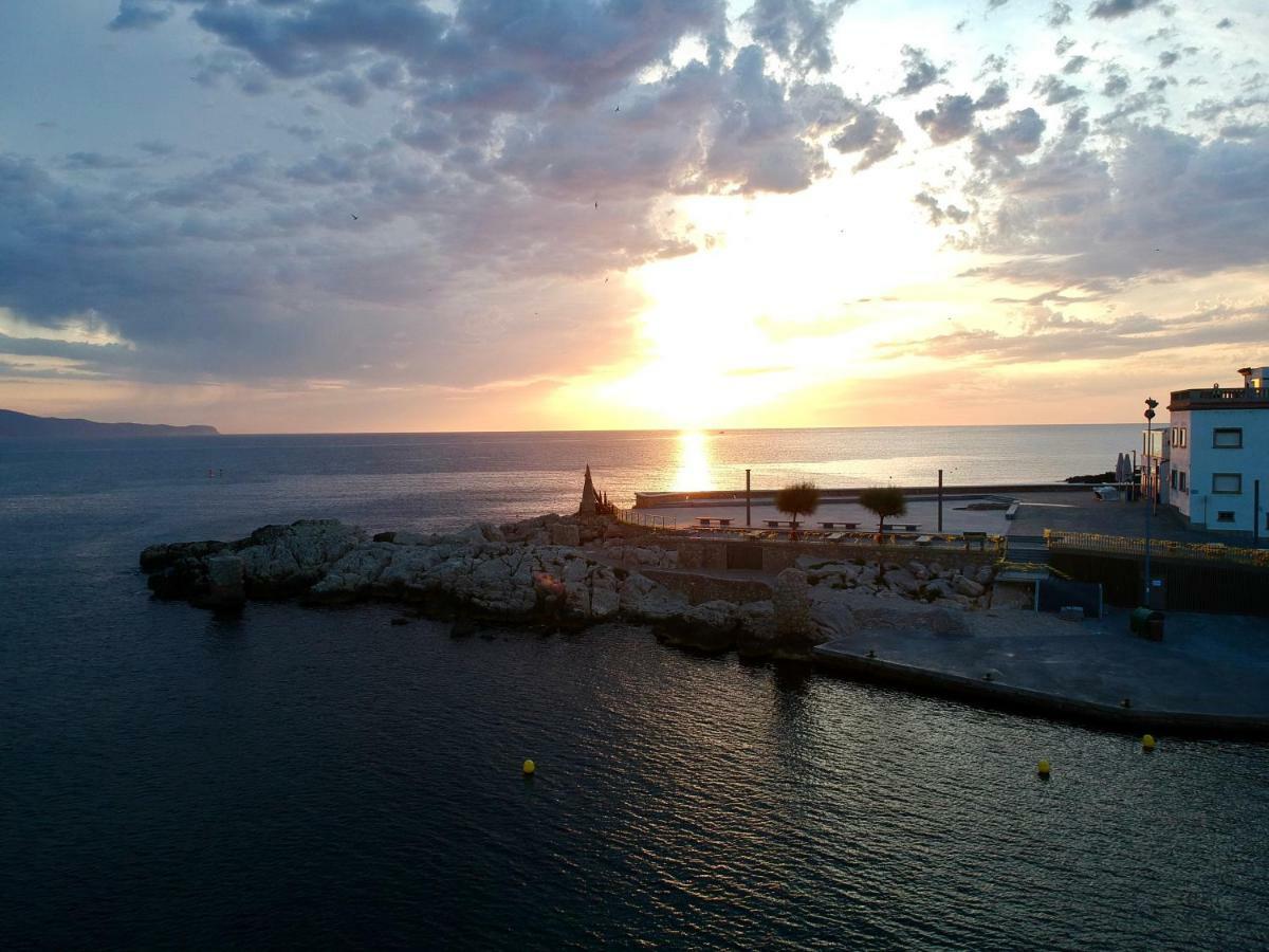 Can Nicasi L' Escala Esterno foto